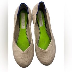 Rothy’s The Point Flats in Sand/Oatmeal – Size 7.5 – Machine Washable